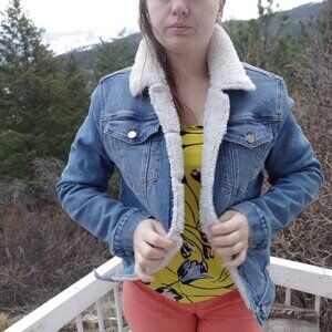 Ladies Jean Jacket By Guess Glimore Girls Style